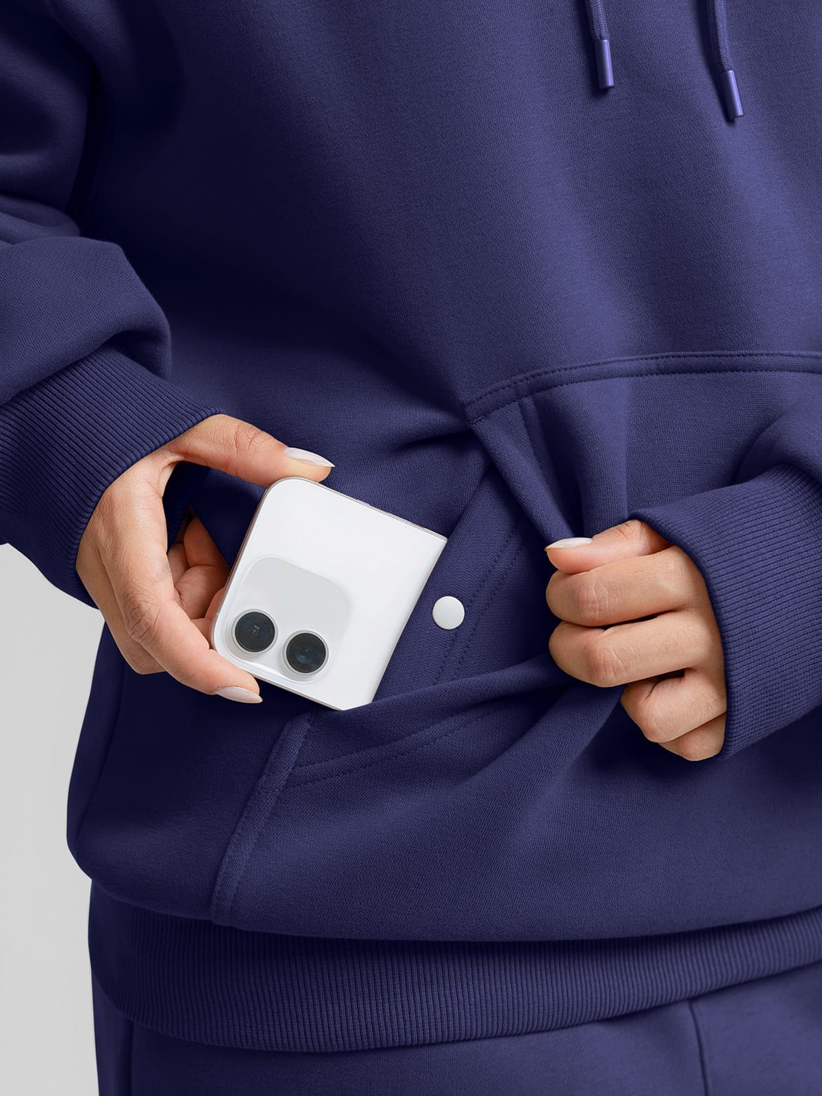 Vractive Wholesale Oversized Hooded Sweatshirt with Hidden Phone Pocket & Headphone Holder