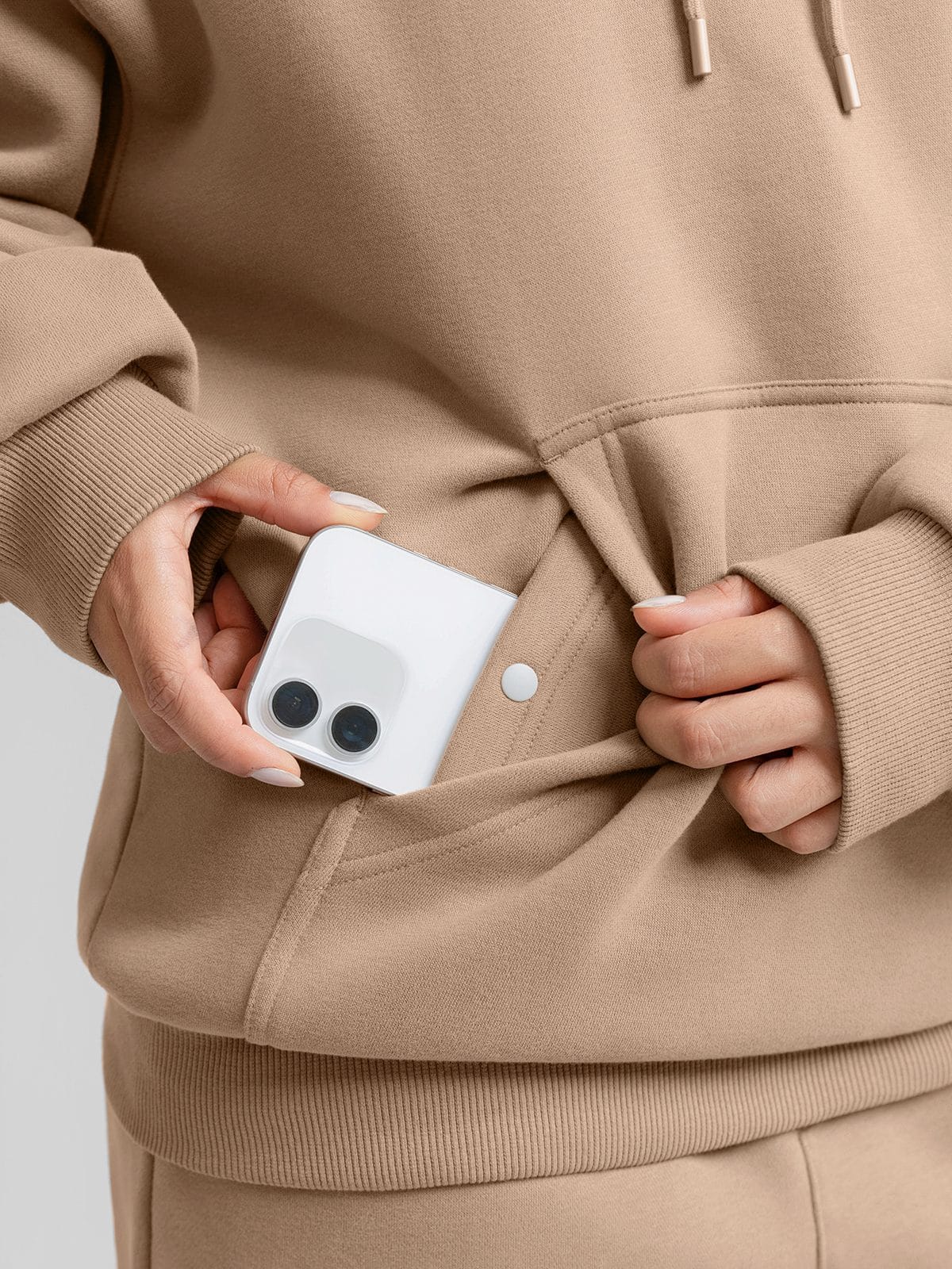 Vractive Wholesale Oversized Hooded Sweatshirt with Hidden Phone Pocket & Headphone Holder