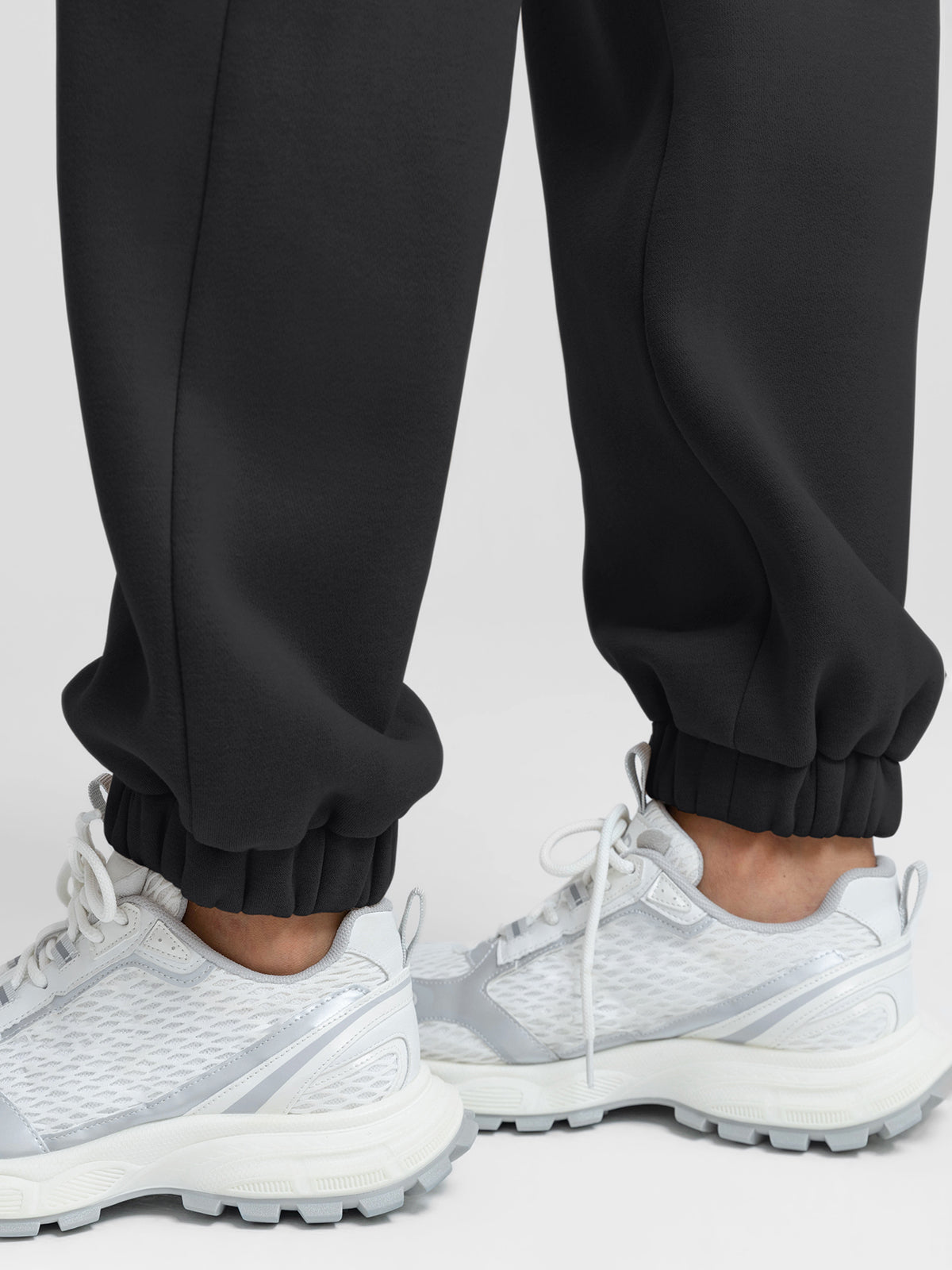 Wholesale Unisex Hoodie and Jogger Sweatpants Set with Hidden Pockets