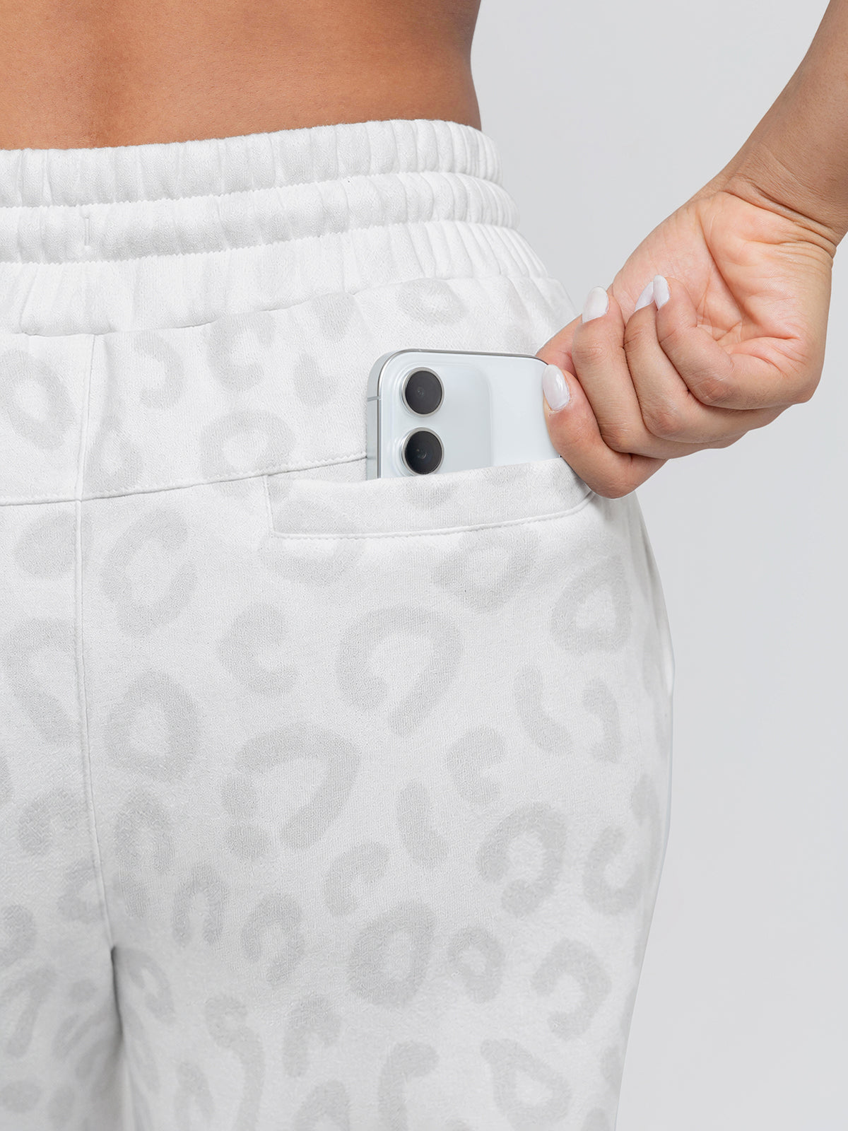 Wholesale Unisex Hoodie and Jogger Sweatpants Set with Hidden Pockets
