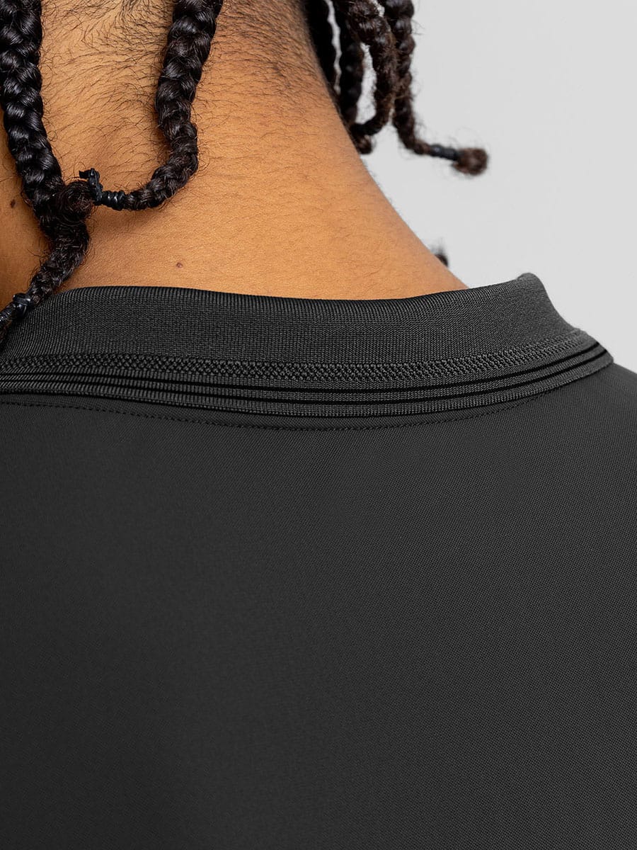Vractive Breathable Lightweight Moisture Wicking Short Sleeve Casual wholesale model wearing