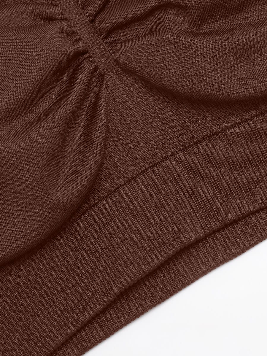 Seamless sports bra hem detail